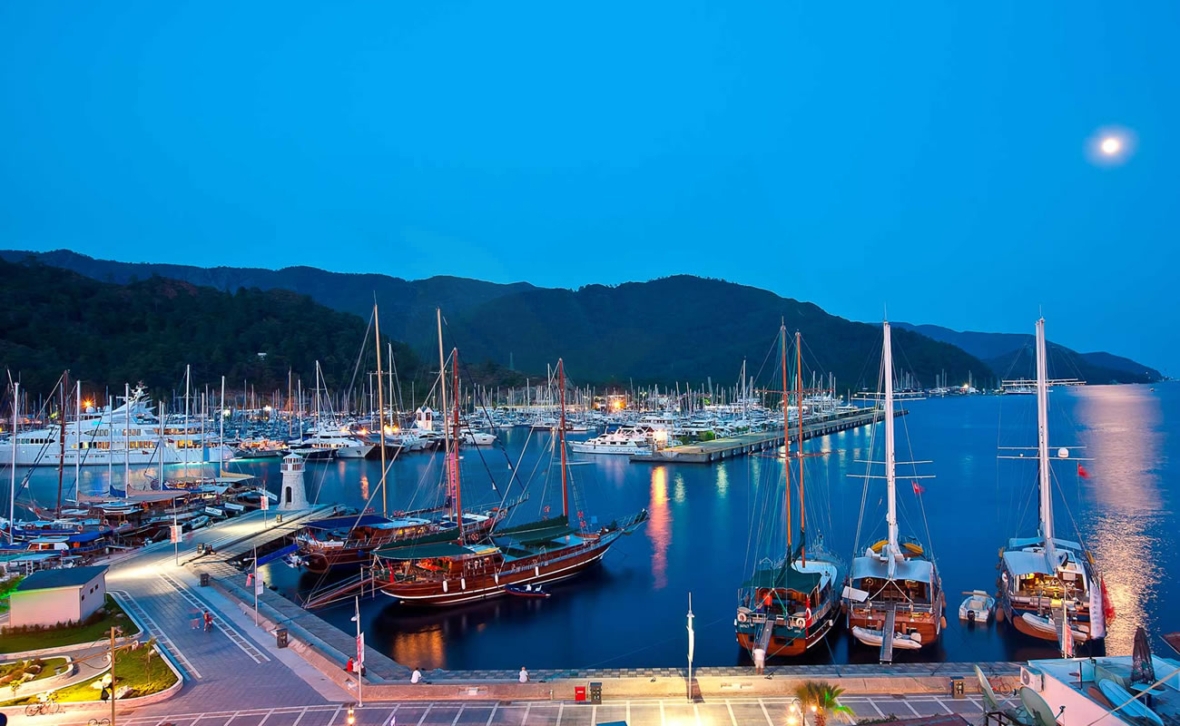 Marmaris Marina Area Is A Popular Vibrant And Bustling District - My Marmaris Marmaris is the most attractive part of Turkey!
